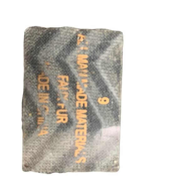 Isaac Mizrahi cozy boots. Mid calf gray size   9 - Picture 8 of 9